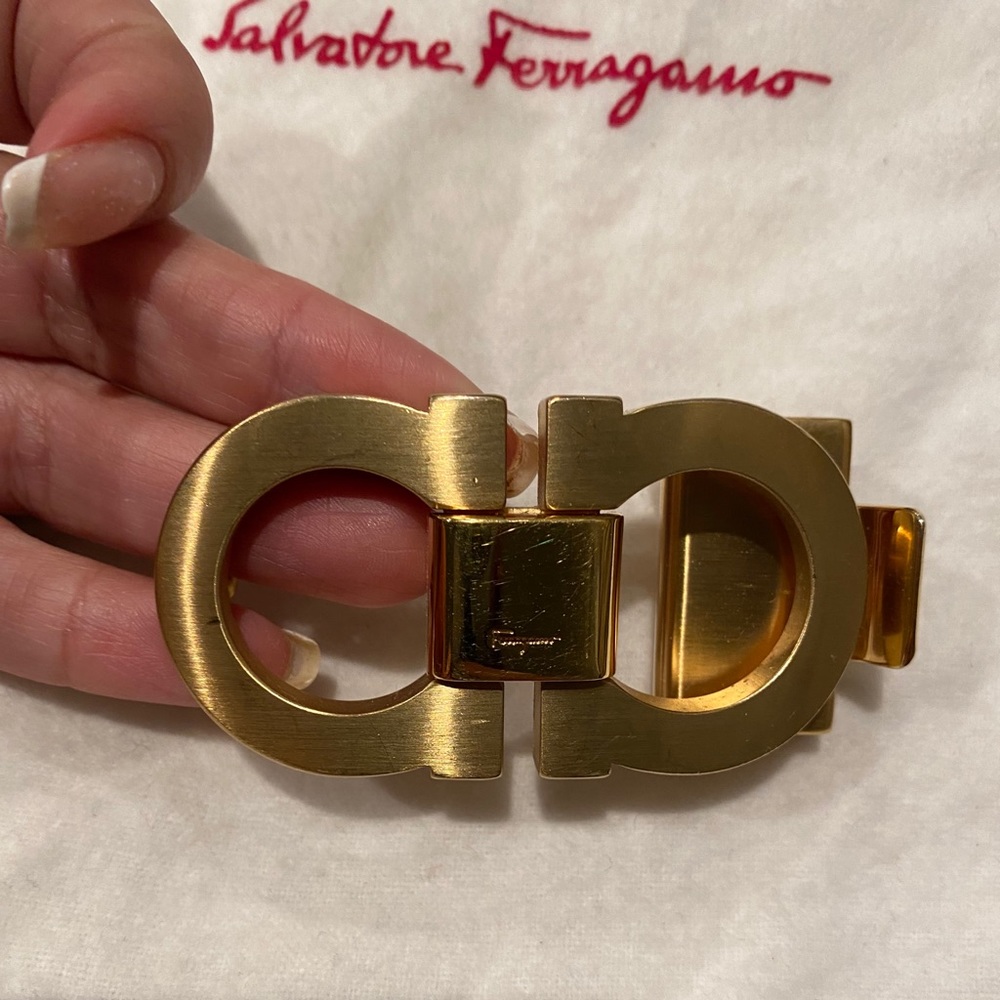Authentic Salvatore ferragamo belt buckle